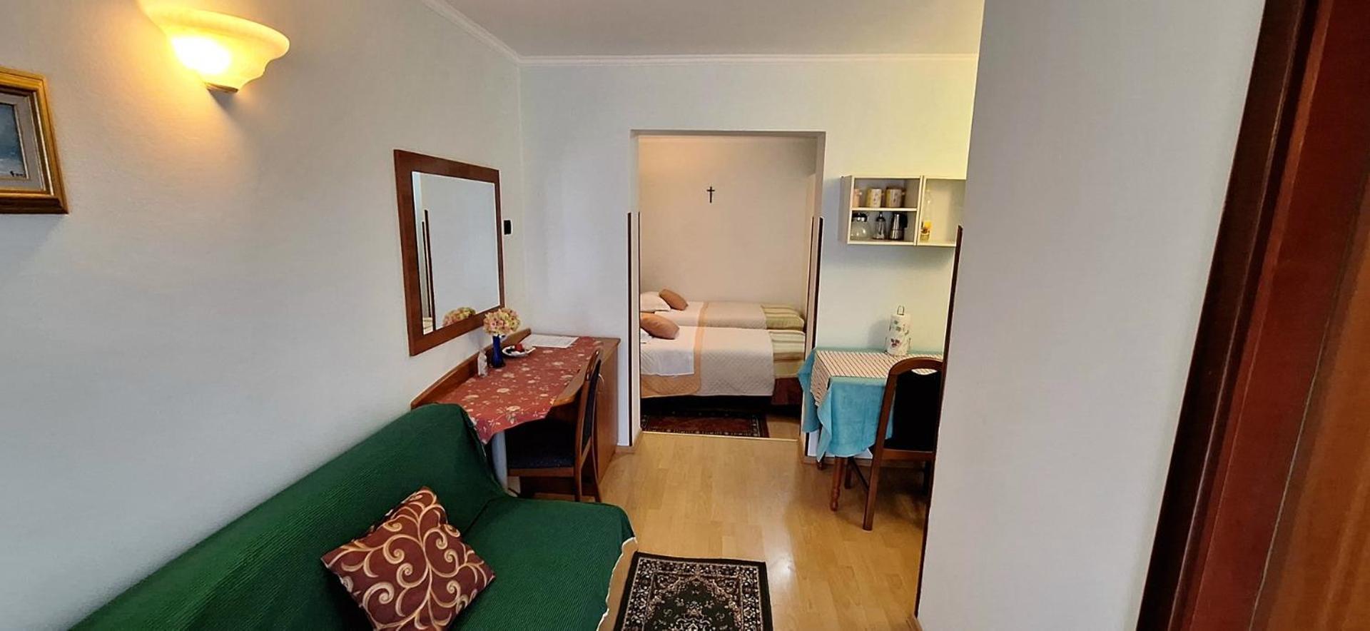 Apartments And Rooms Laura 파진 외부 사진