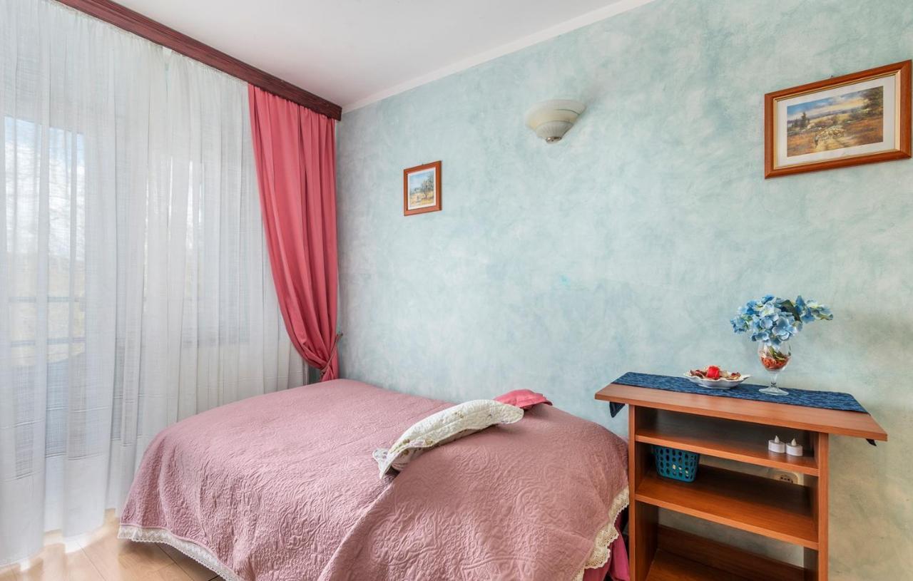 Apartments And Rooms Laura 파진 외부 사진